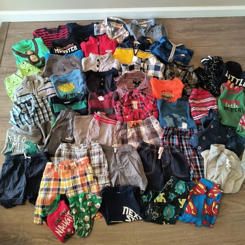 Boys Huge Lot of 47 size 18 Months Clothing, Shorts, Tshirts, Sweaters EUC